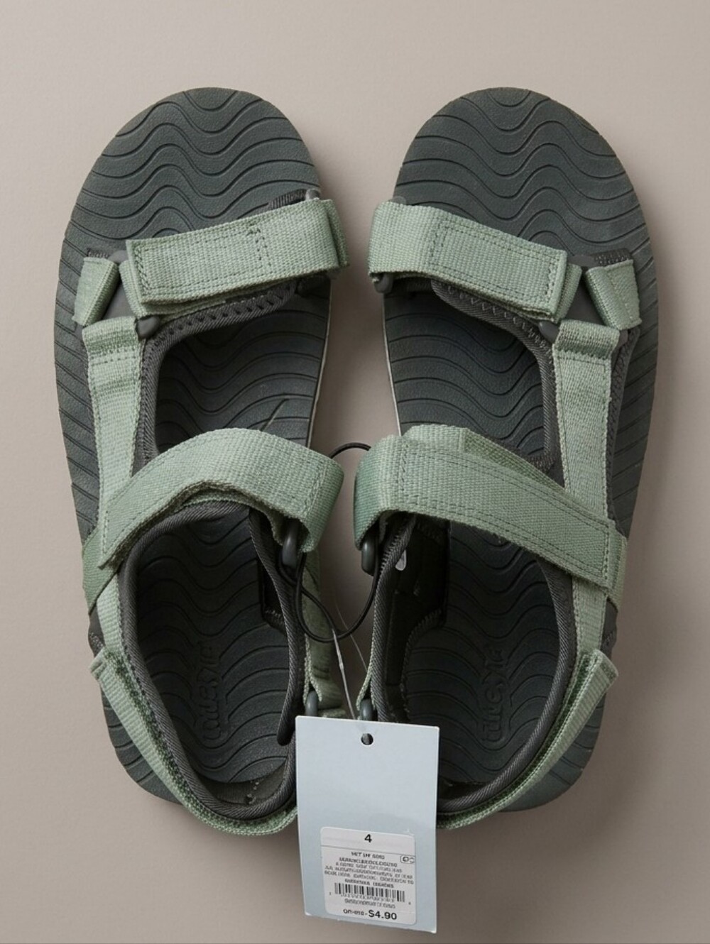 Cat & Jack Olive Green Hook-and-Loop Kids Outdoor Sandals. Youth Size 4. NEW